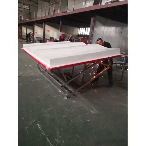 标識8